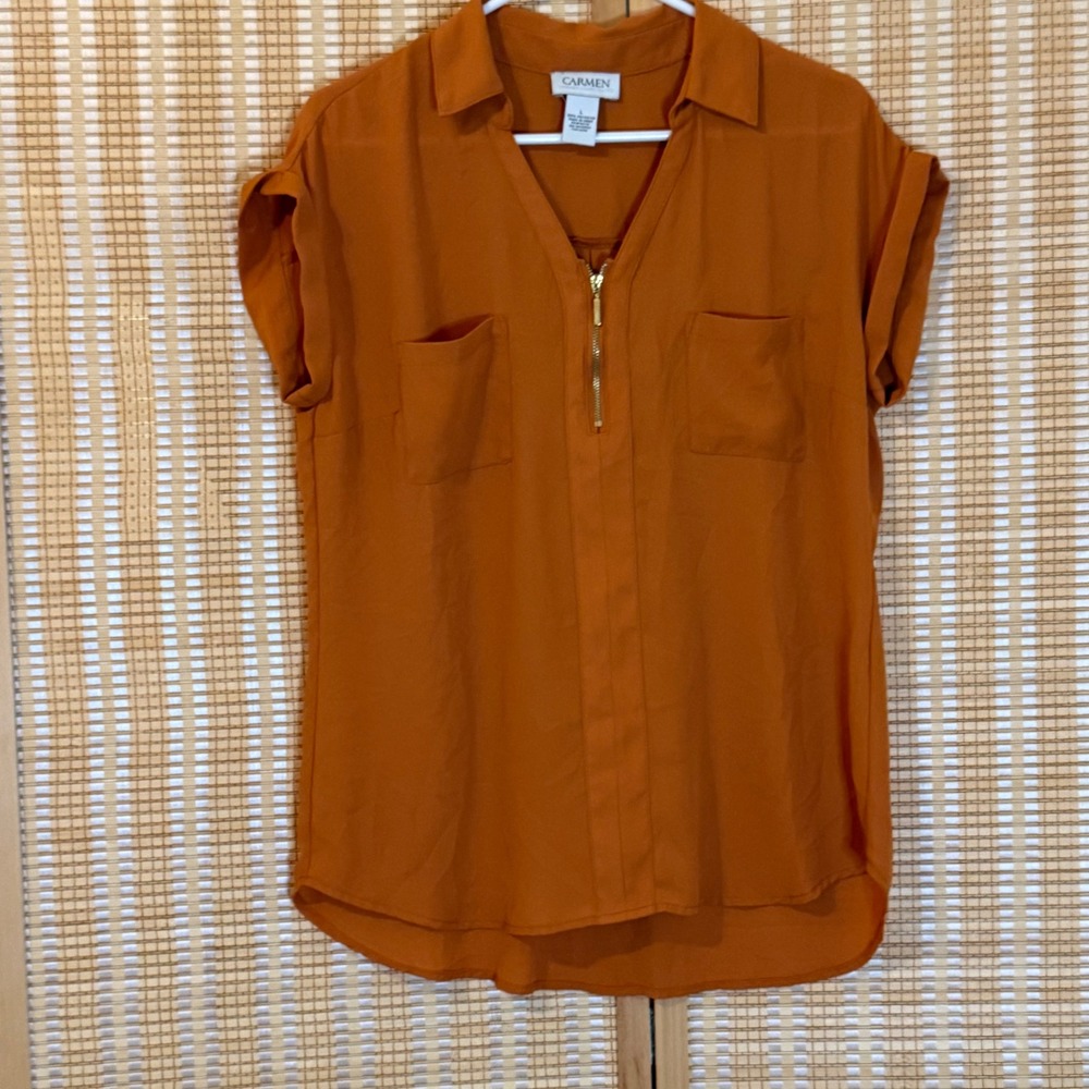 Carmen Marc Valvo Women Burnt Orange Zip Front Short Sleeve Blouse Size L